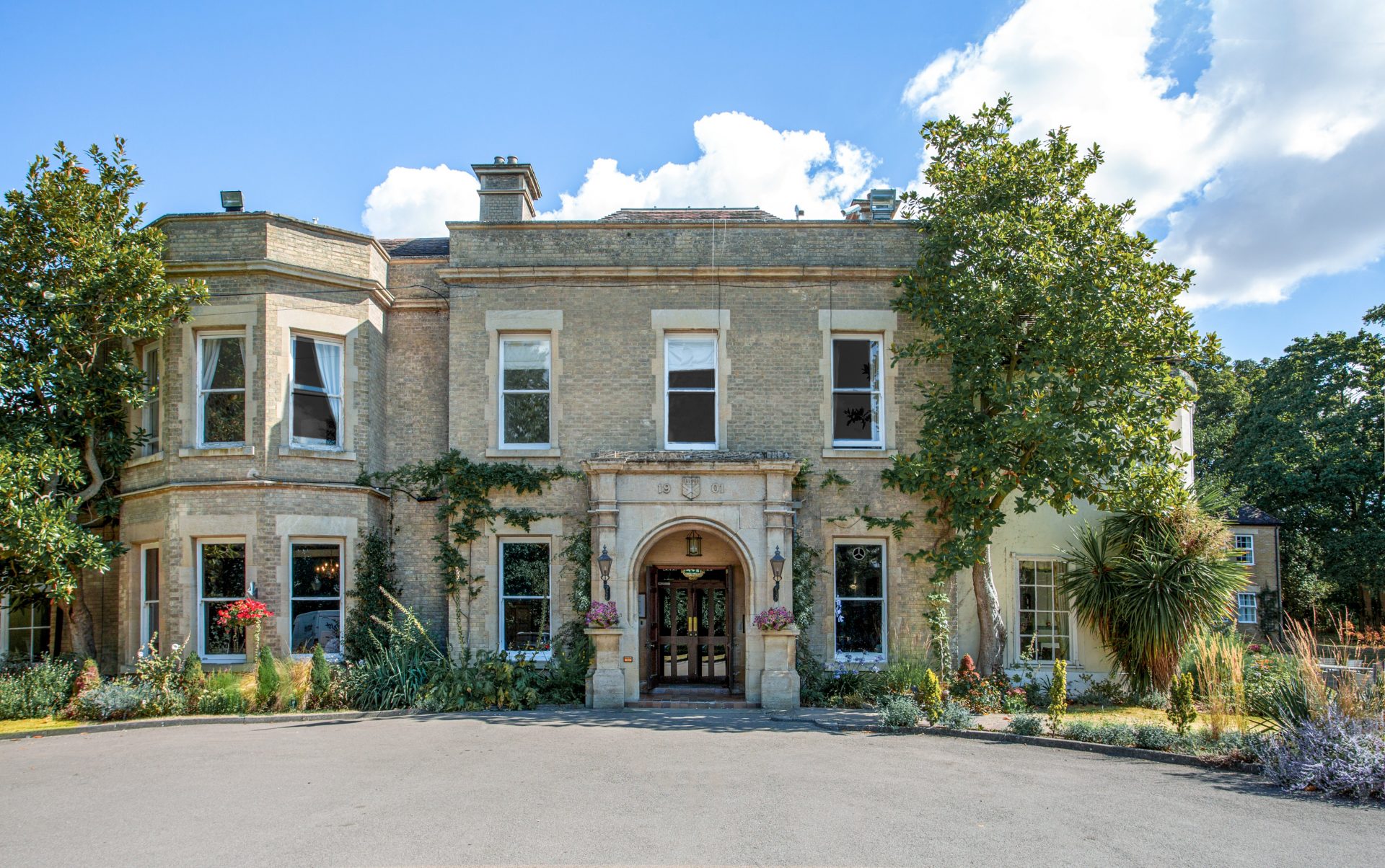 Woodland Manor Hotel in Bedford